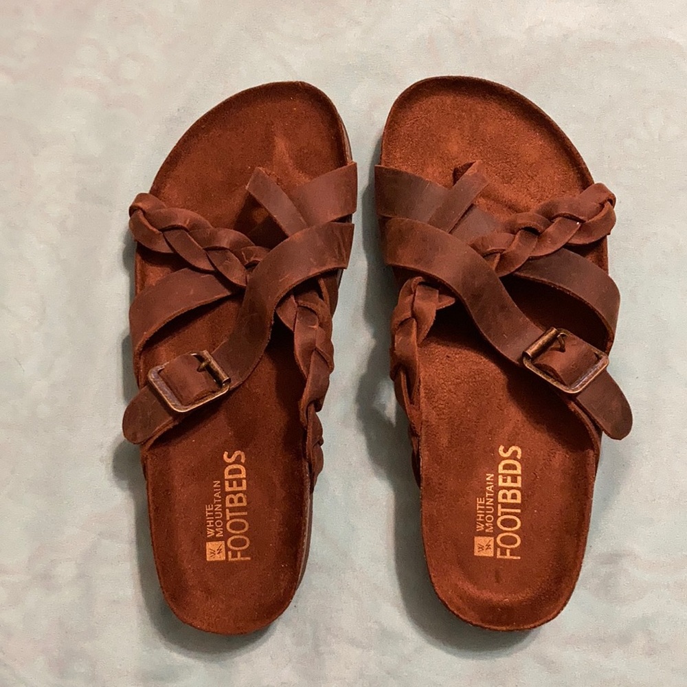 New Women’s size 6 brown leather sandals